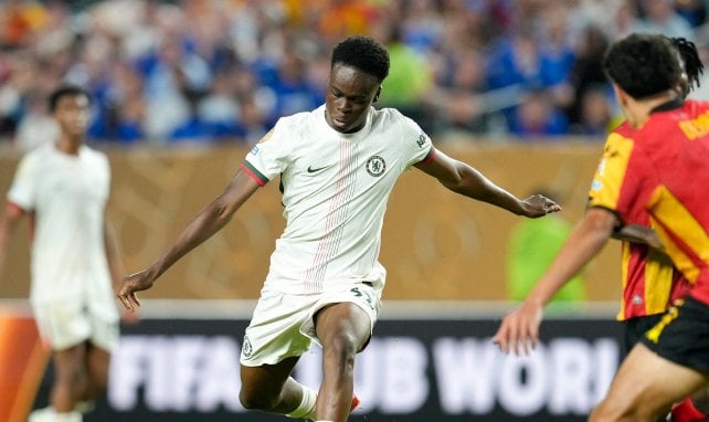Tyrique George am Ball für Chelsea