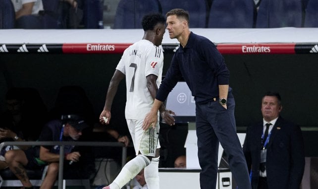 Vinicius Junior wird von Xabi Alonso ausgewechselt