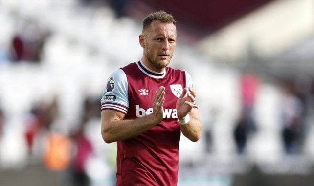 Vladimir Coufal im Trikot von West Ham United