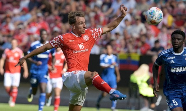 Weiper reißt die Augen auf