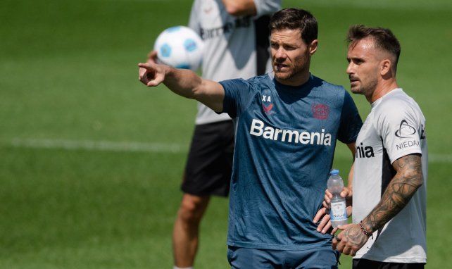 Xabi Alonso (l.) mit Neuzugang Aleix García