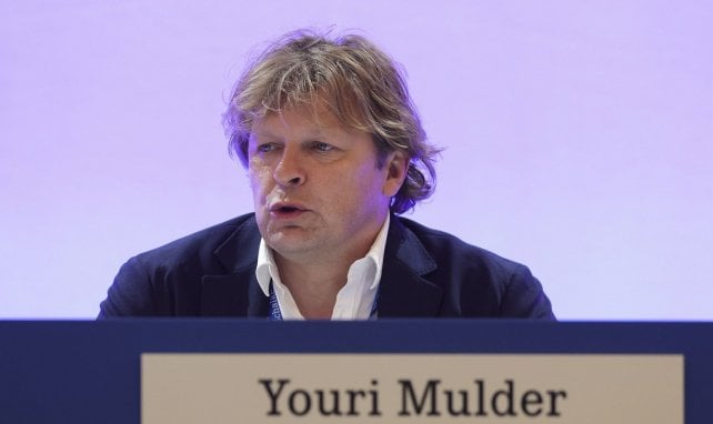 Youri Mulder am Sprecherpult